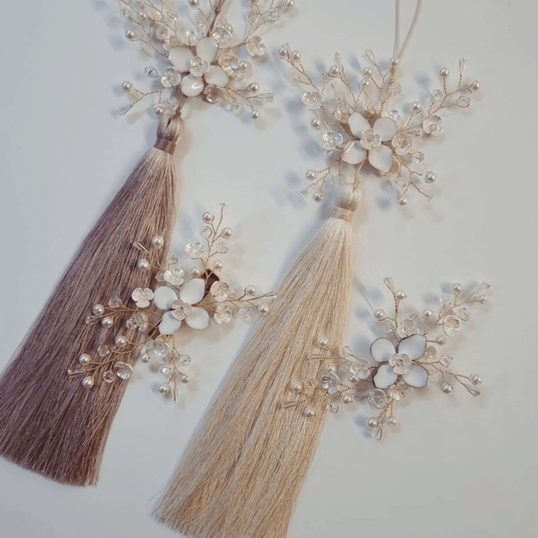 Blossoms White Flower Tassel Norigae - Native Korean