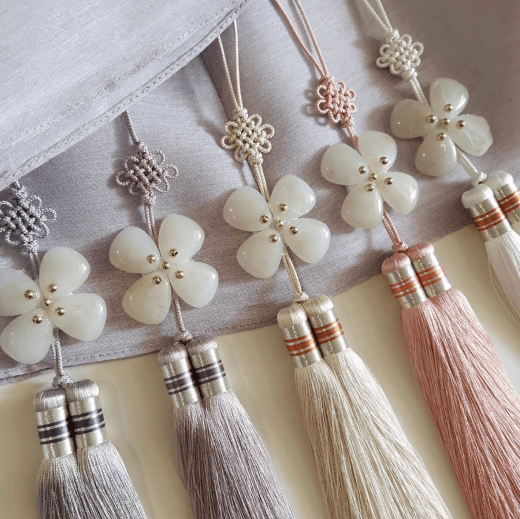 Clover Silk Tassel Norigae - Native Korean