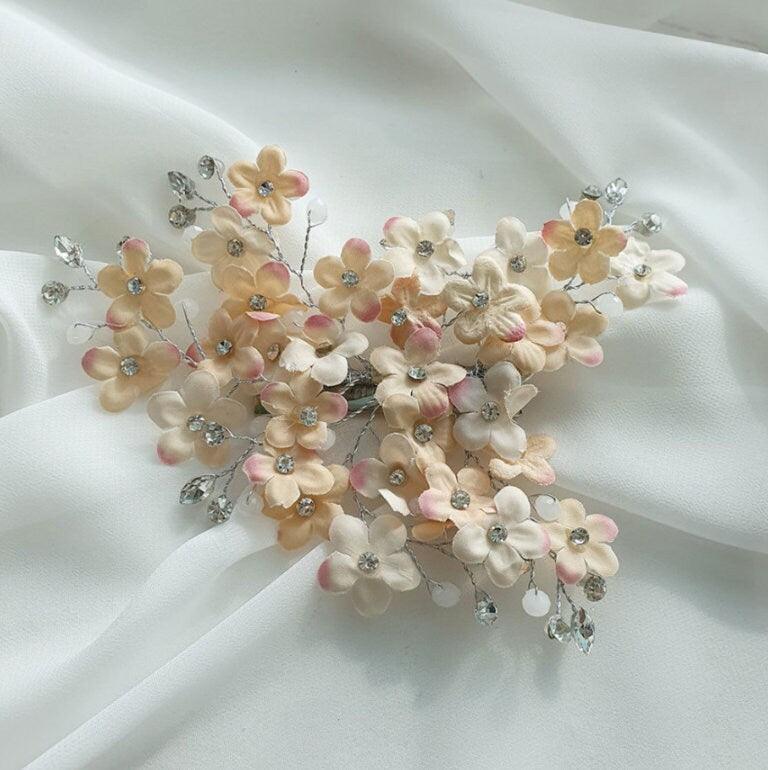 Coral Blossoms Flower Hairpin - Native Korean
