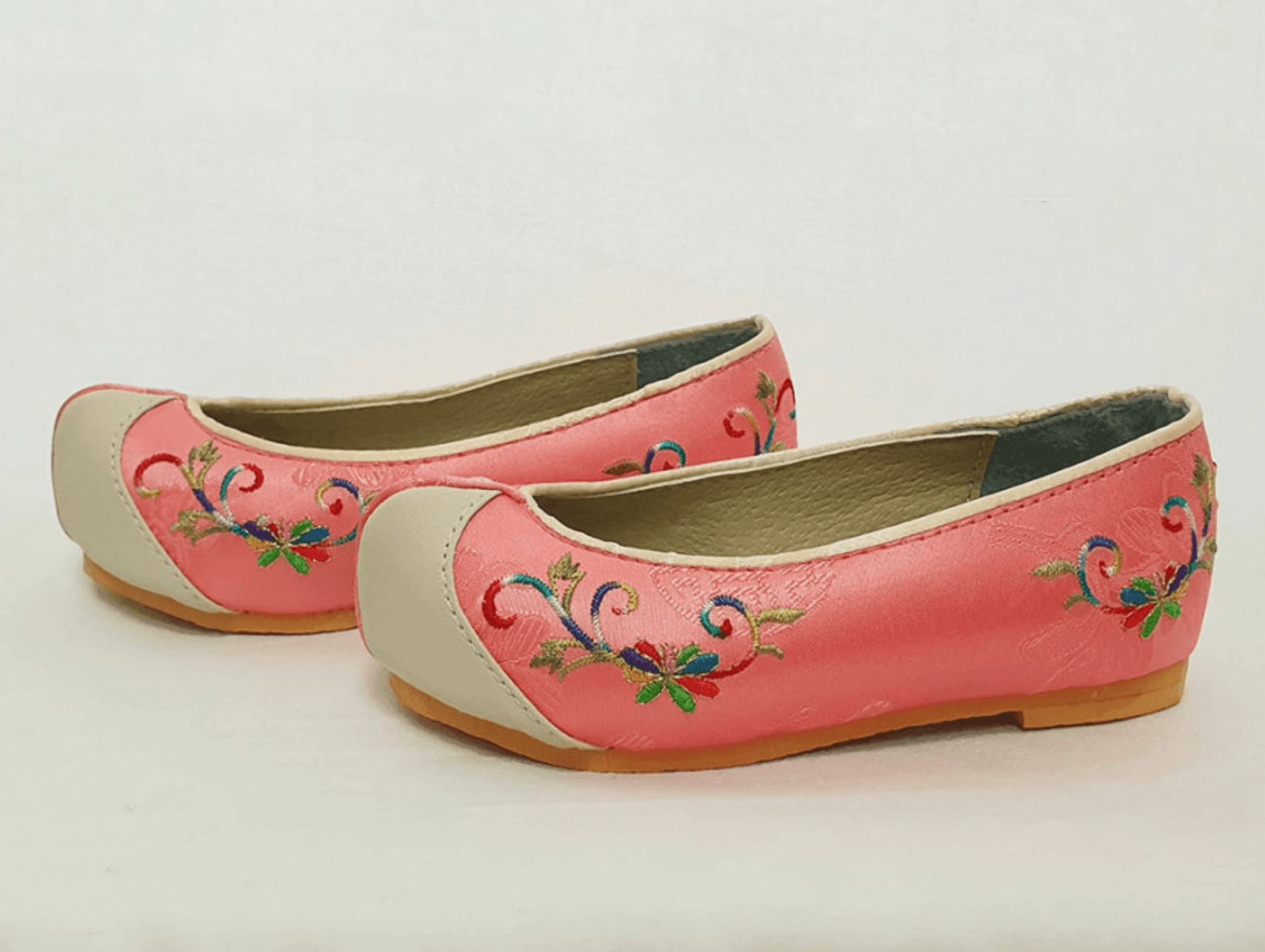 Coral Floral Girl Hanbok Shoes (130~220mm) - Native Korean