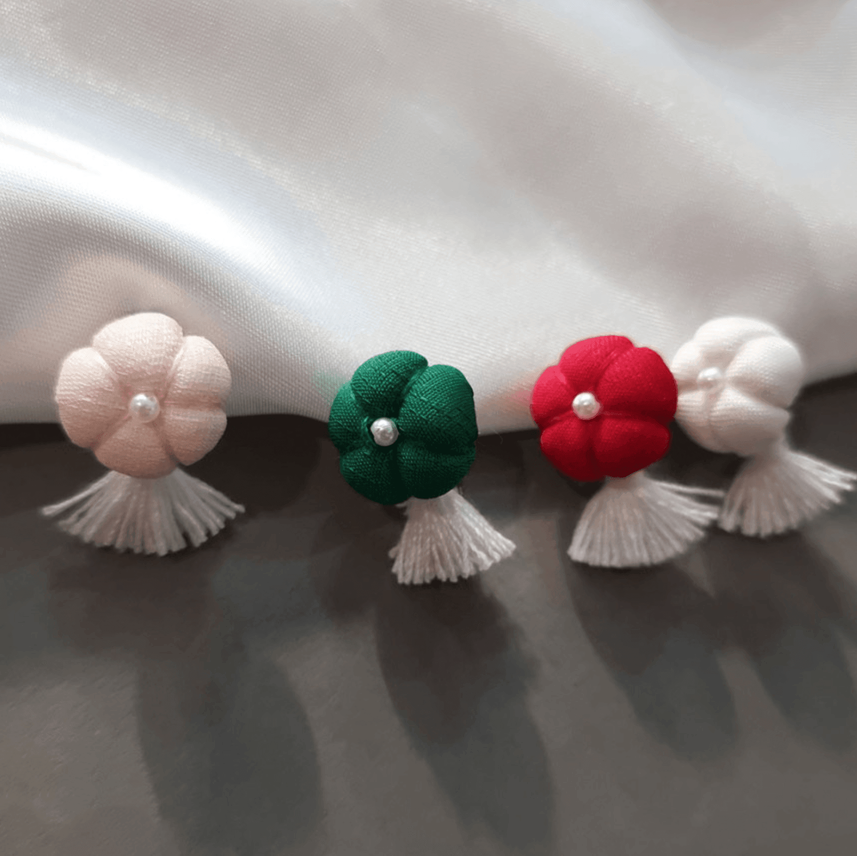 Cute Pumpkin Brooch - Native Korean