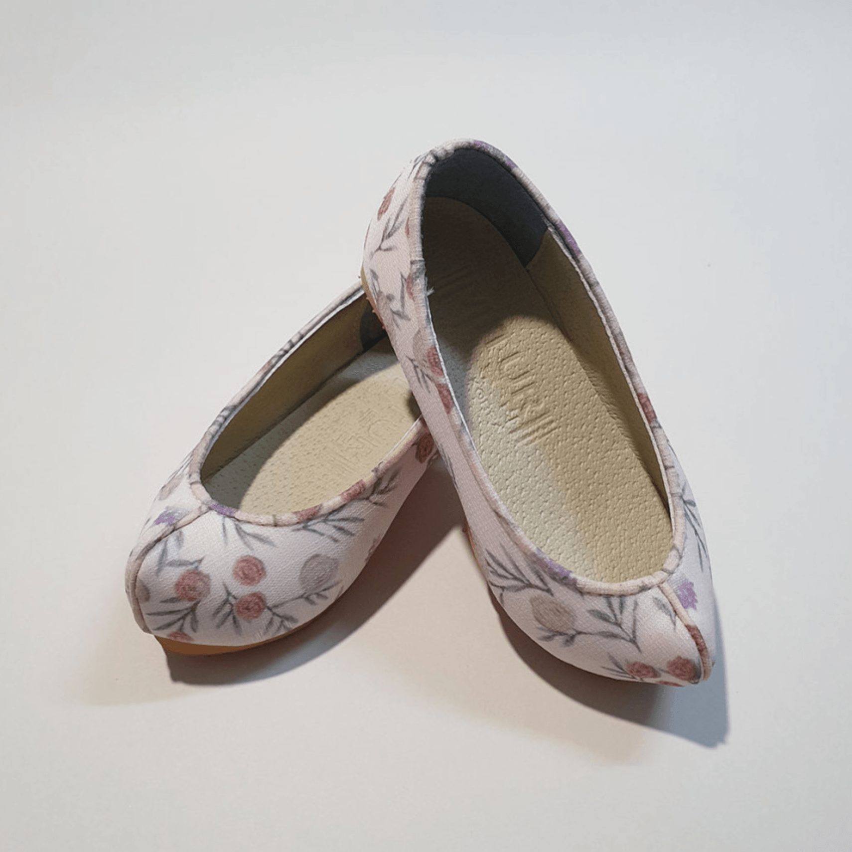 Floral Girl Hanbok Shoes (130~140mm) - Native Korean