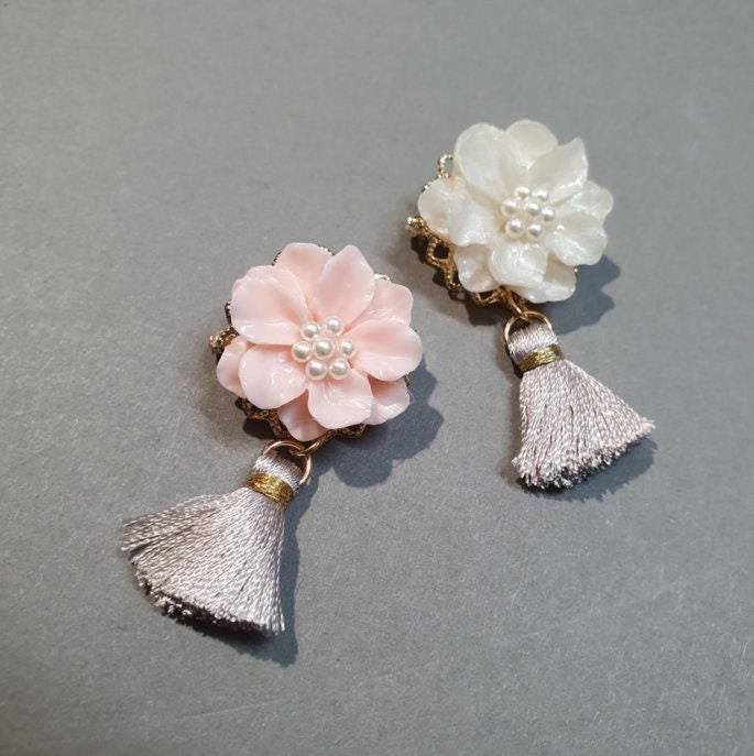 Flower Tassel Brooch - Native Korean