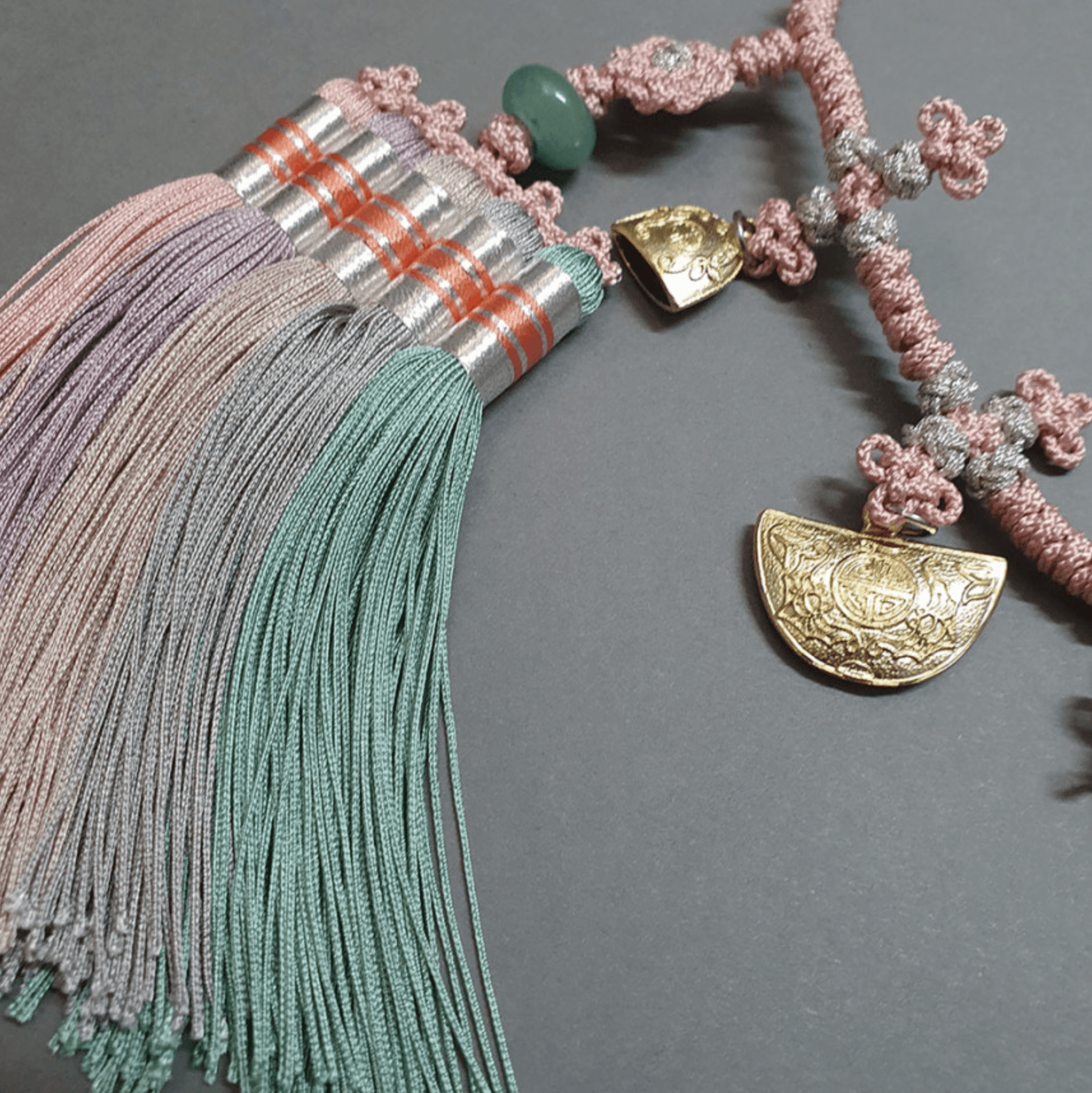 Gold Ornaments Tassel Belt - Native Korean