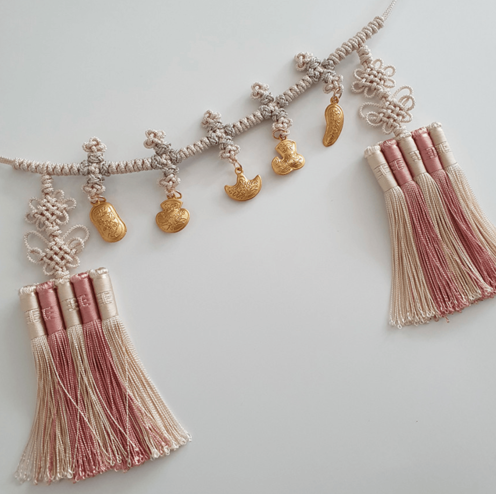 Gold Ornaments Two-Tones Tassel Belt - Native Korean