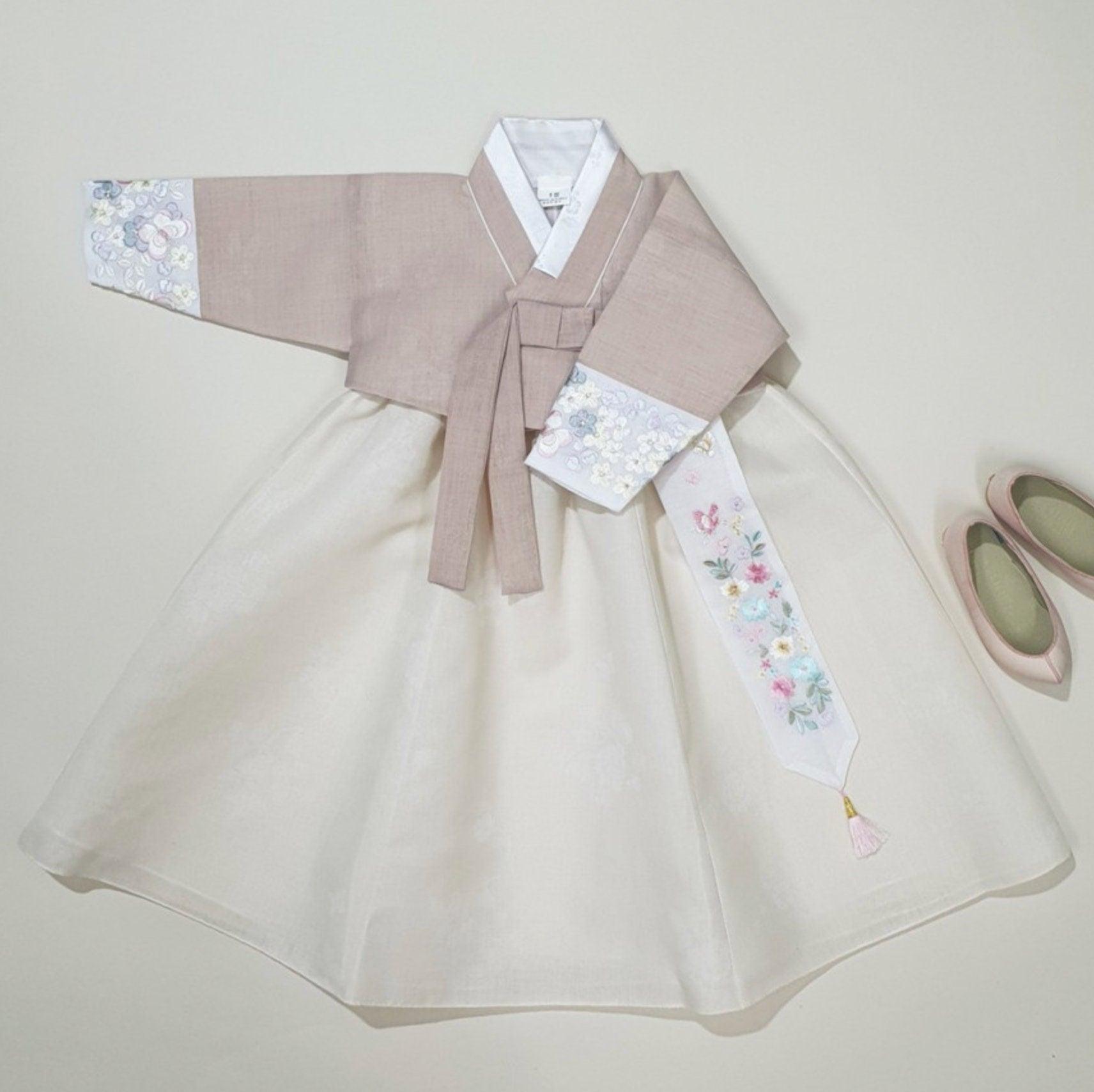 Hyeeu Beige Pink Jeogori Girl Hanbok (100D-1YR) - Native Korean