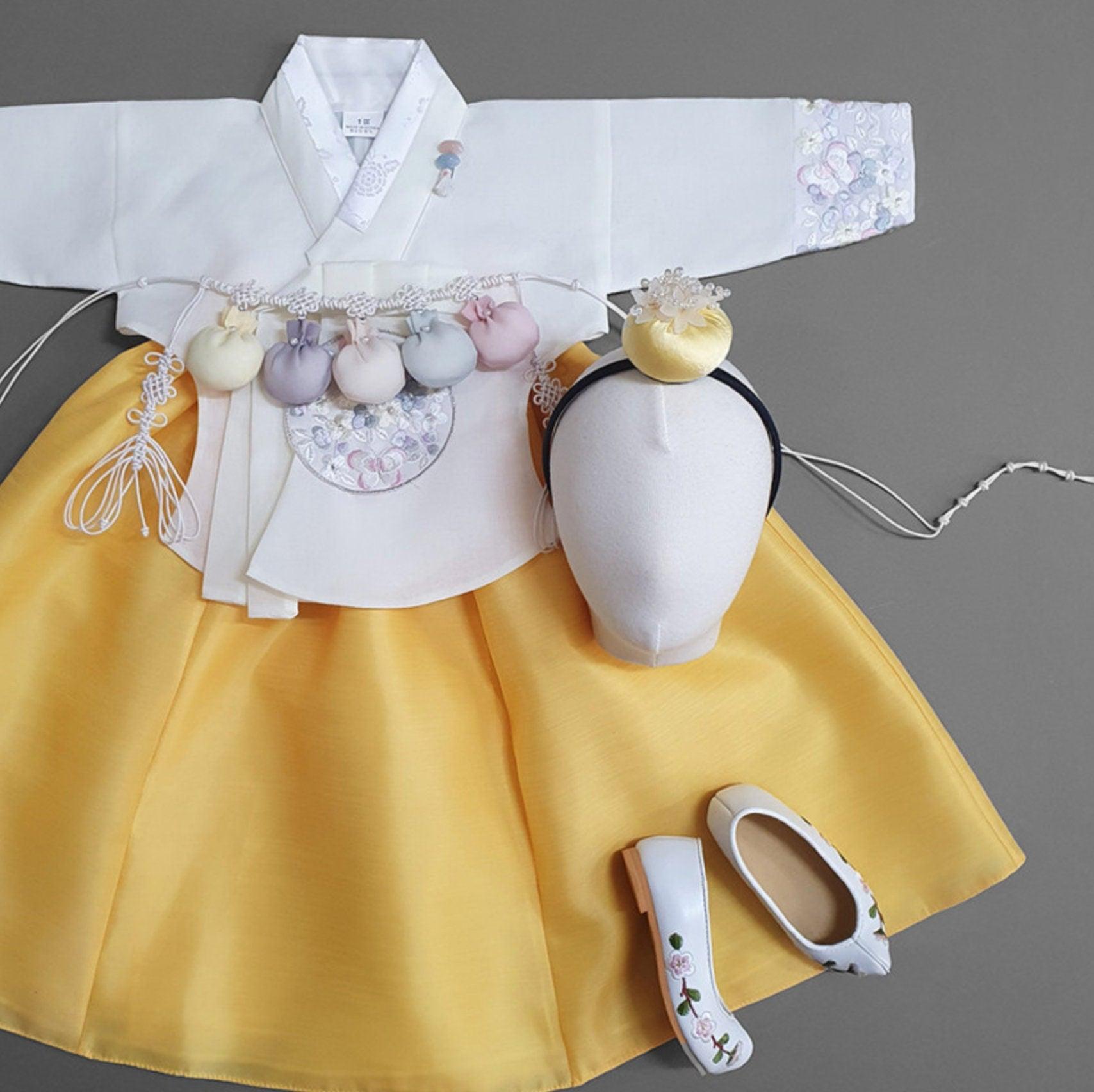 Hyeeu Yellow Girl Hanbok (100D-1YR) - Native Korean