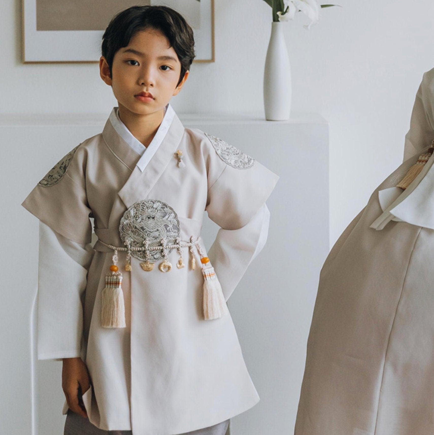 Hyungoon Gray Embroidery Beige Boy Hanbok (100D-10YR) - Native Korean