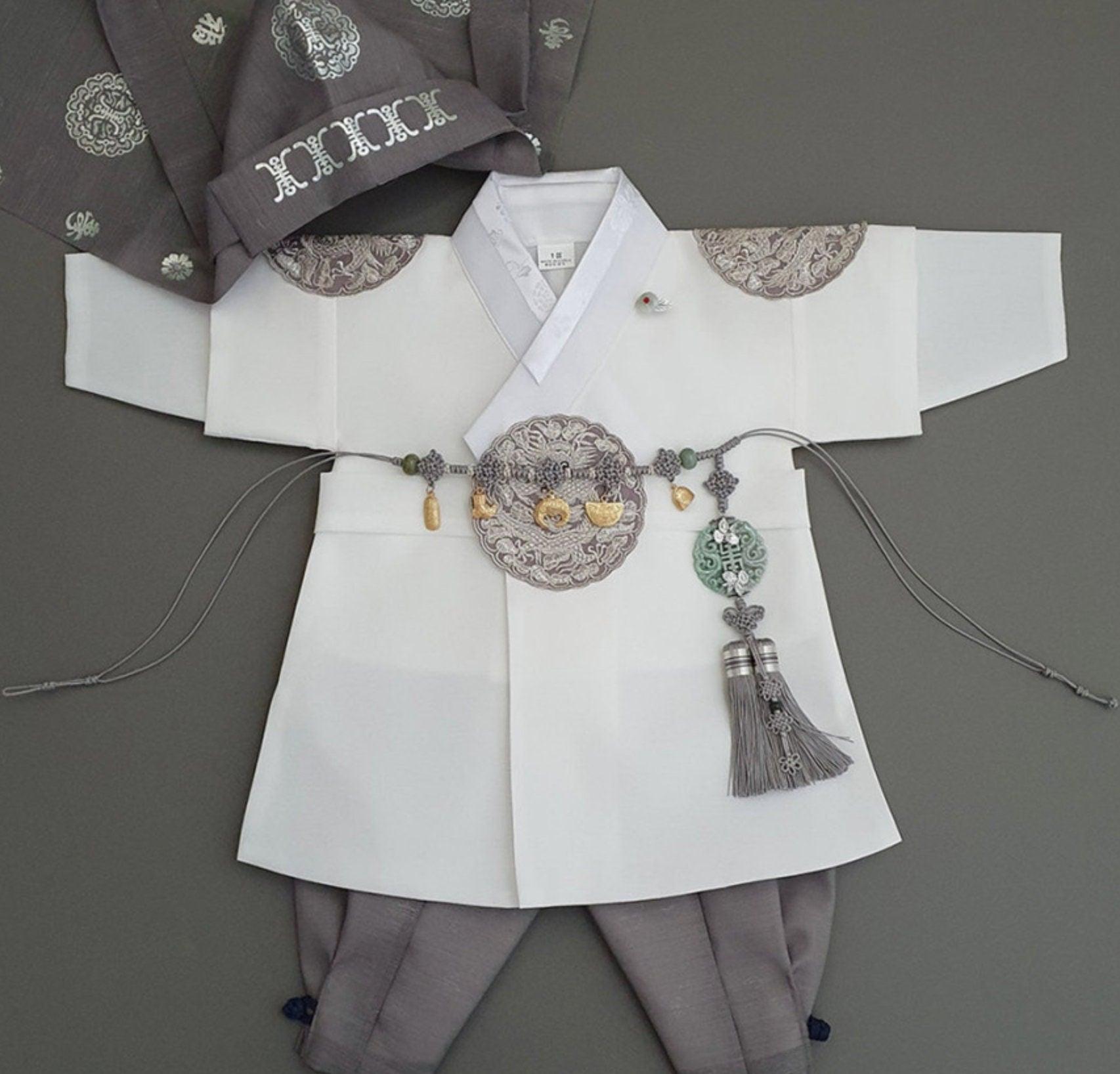 Hyungoon Gray Embroidery White Boy Hanbok (100D-10YR) - Native Korean