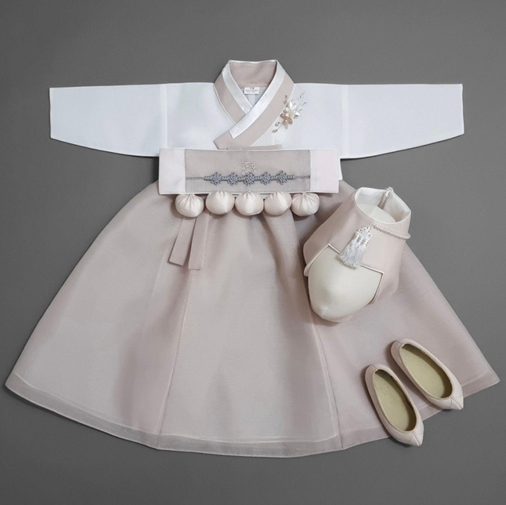 Hyungyoung Beige Girl Hanbok (100D-1YR) - Native Korean