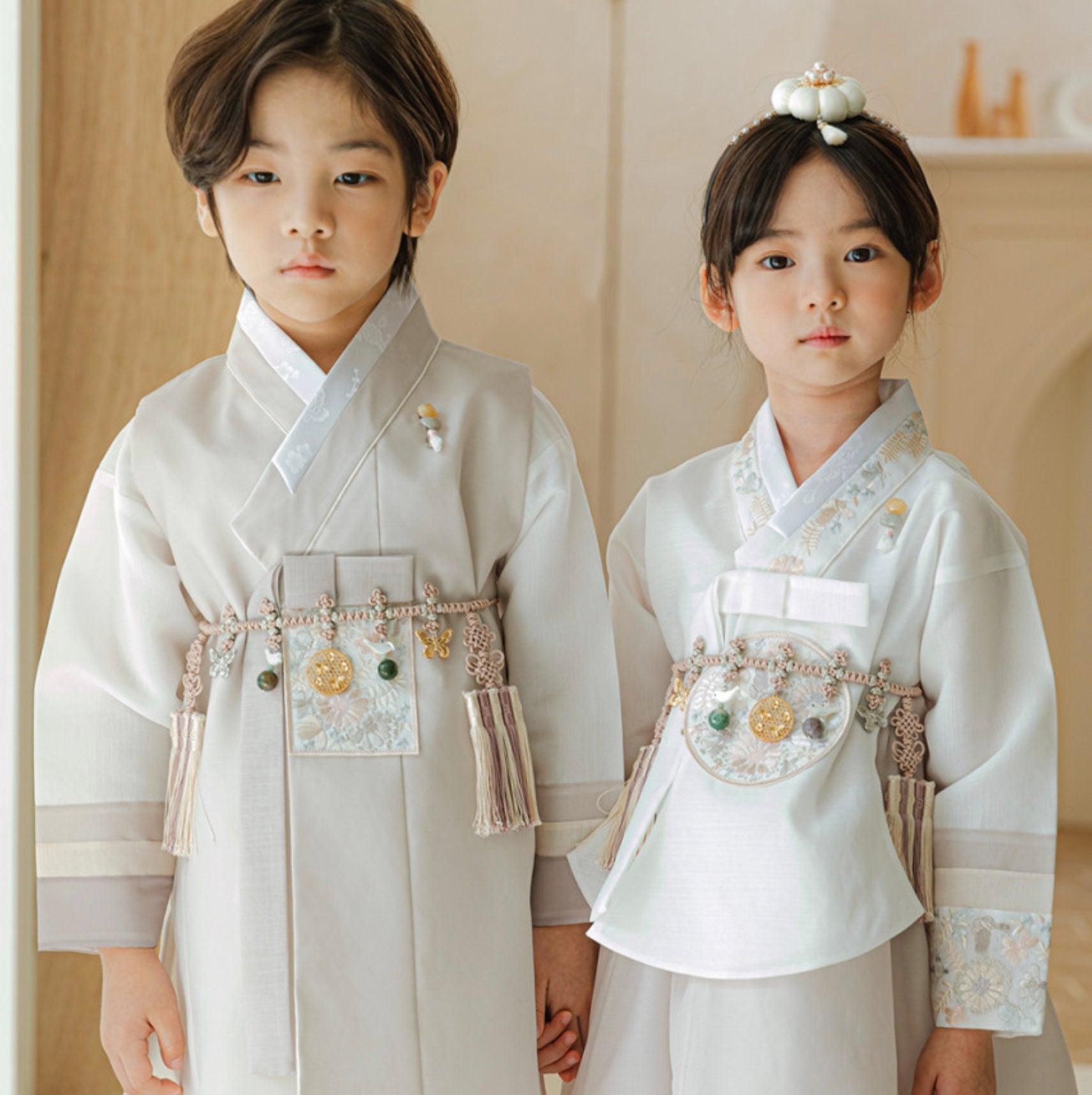 Hyunji Dangeui Beige Skirt Girl Hanbok (100D-15YR) - Native Korean