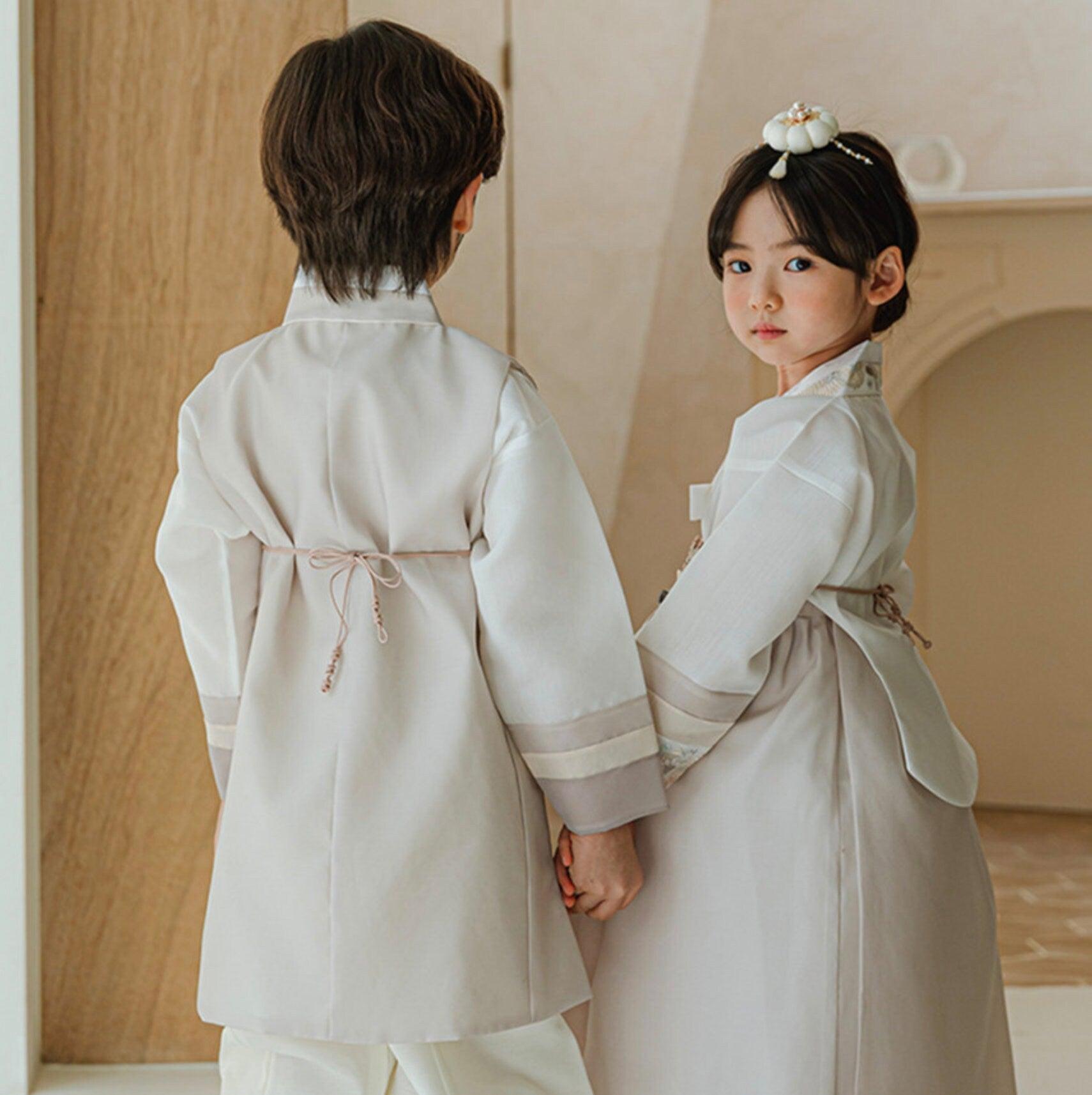 Hyunji Dangeui Beige Skirt Girl Hanbok (100D-15YR) - Native Korean