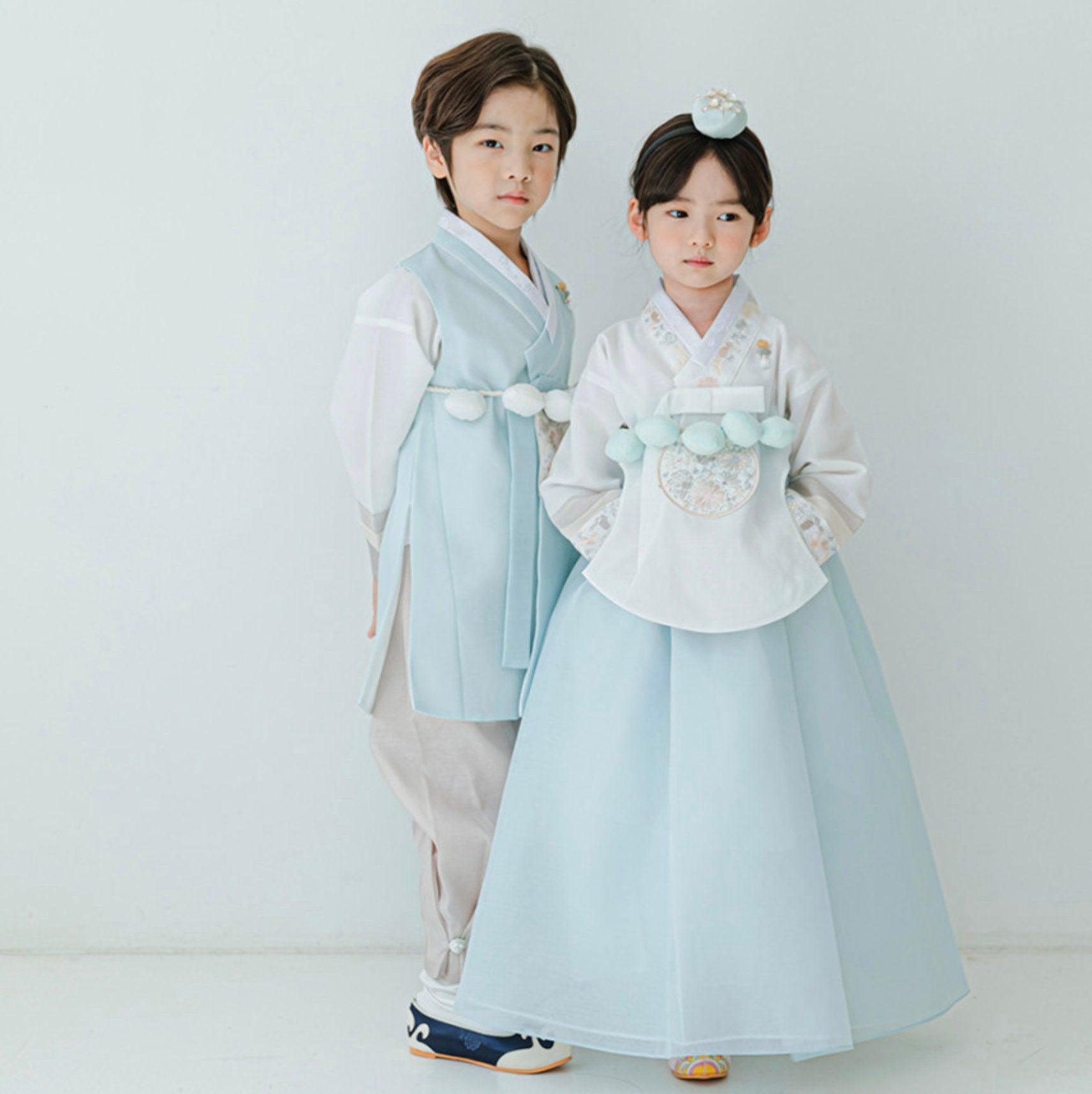 Hyunji Dangeui-Sky Skirt Girl Hanbok (100D-15YR) - Native Korean