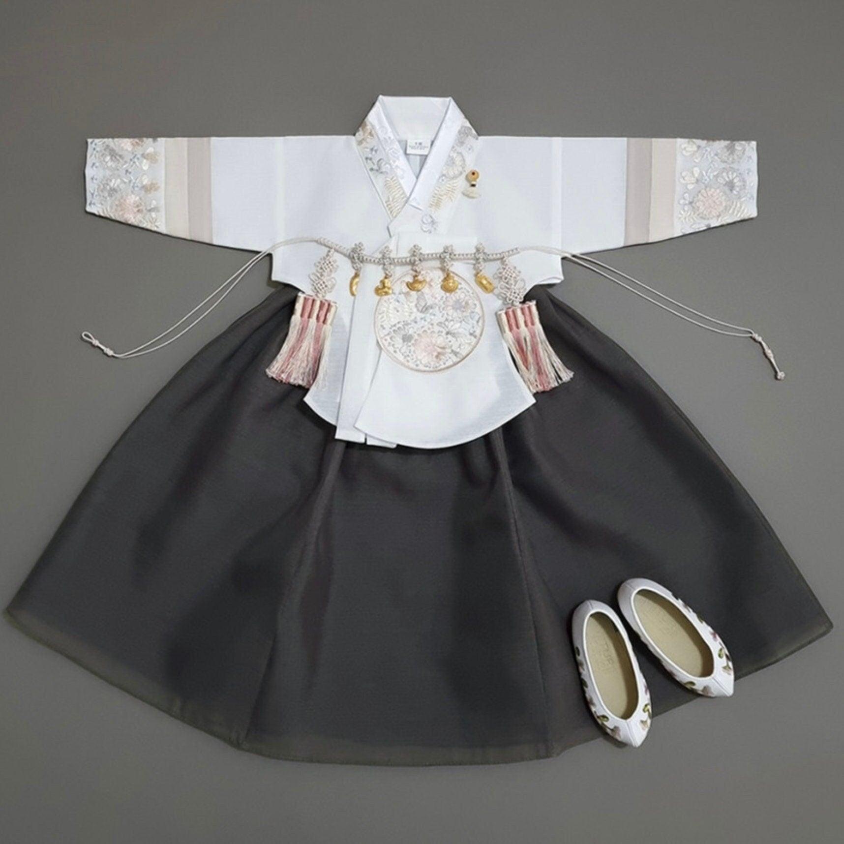 Hyunji Gray Skirt Girl Hanbok (100D-15YR) - Native Korean