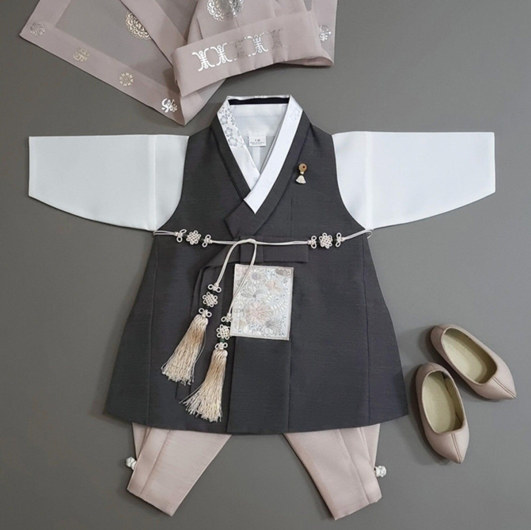 Hyunsoo Gray Solid Boy Hanbok (100D-10YR) - Native Korean