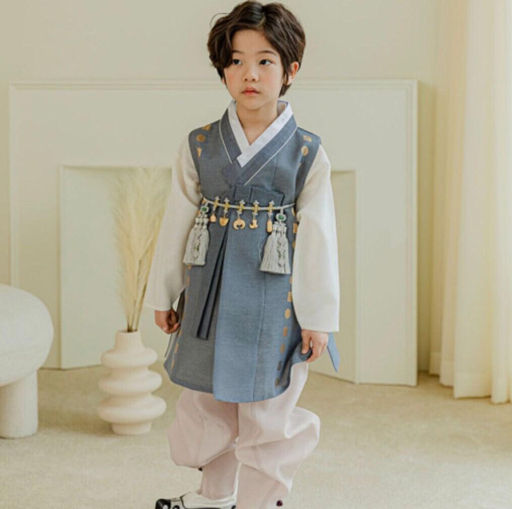 Hyunwoo Charcoal-gray Boy Hanbok (100D-12YR) - Native Korean