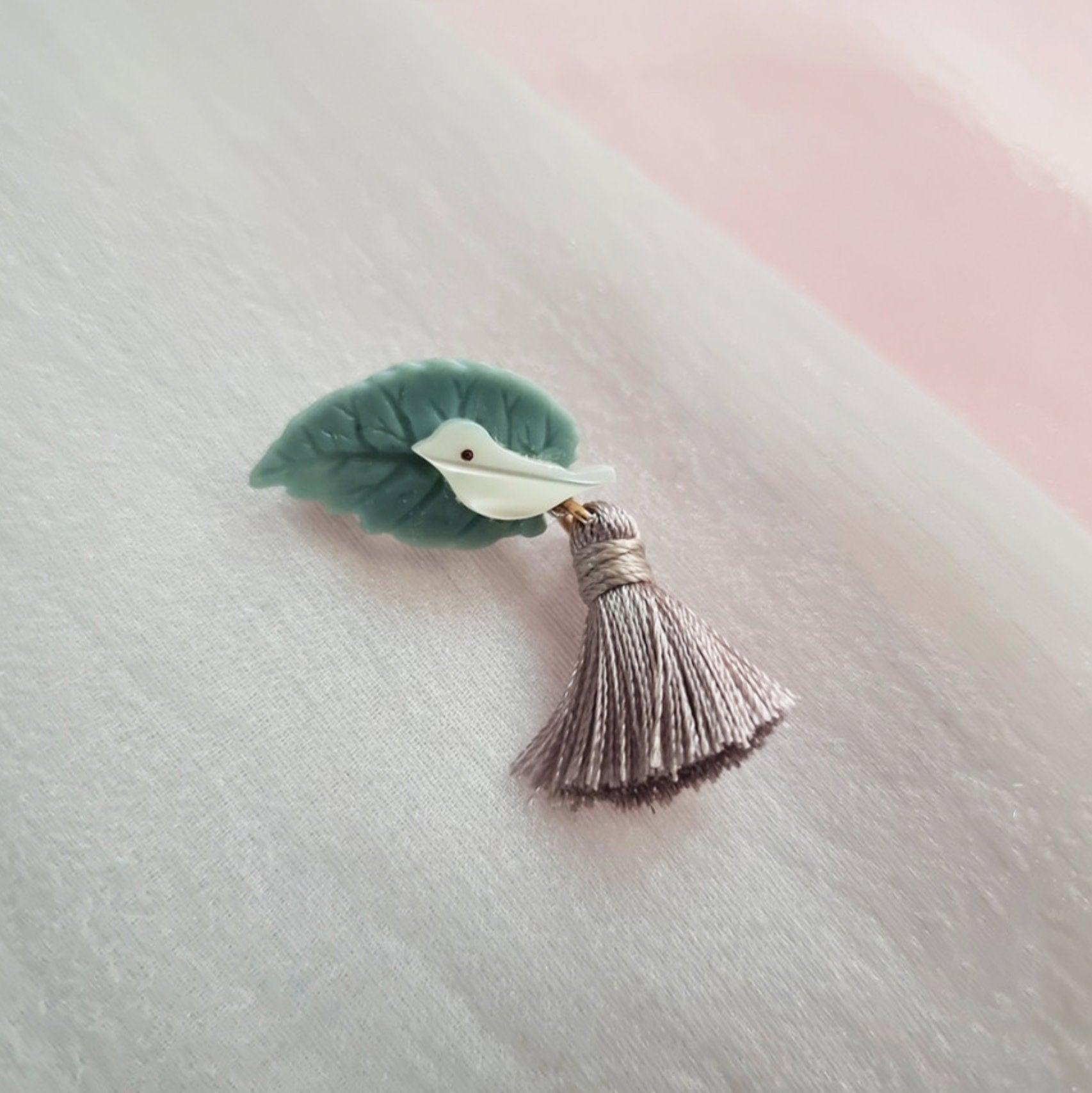 Leaf Bird Tassel Brooch - Native Korean