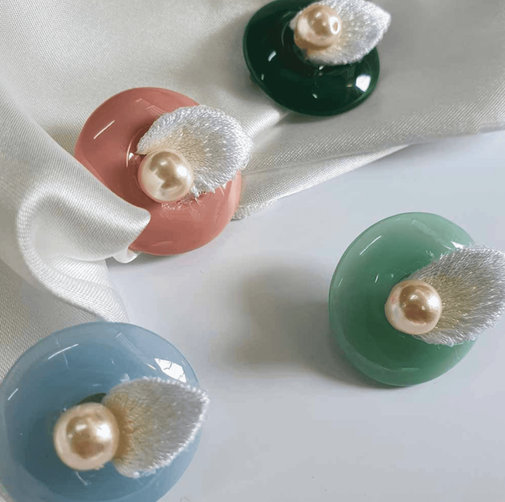 Pearl Button Brooch - Native Korean