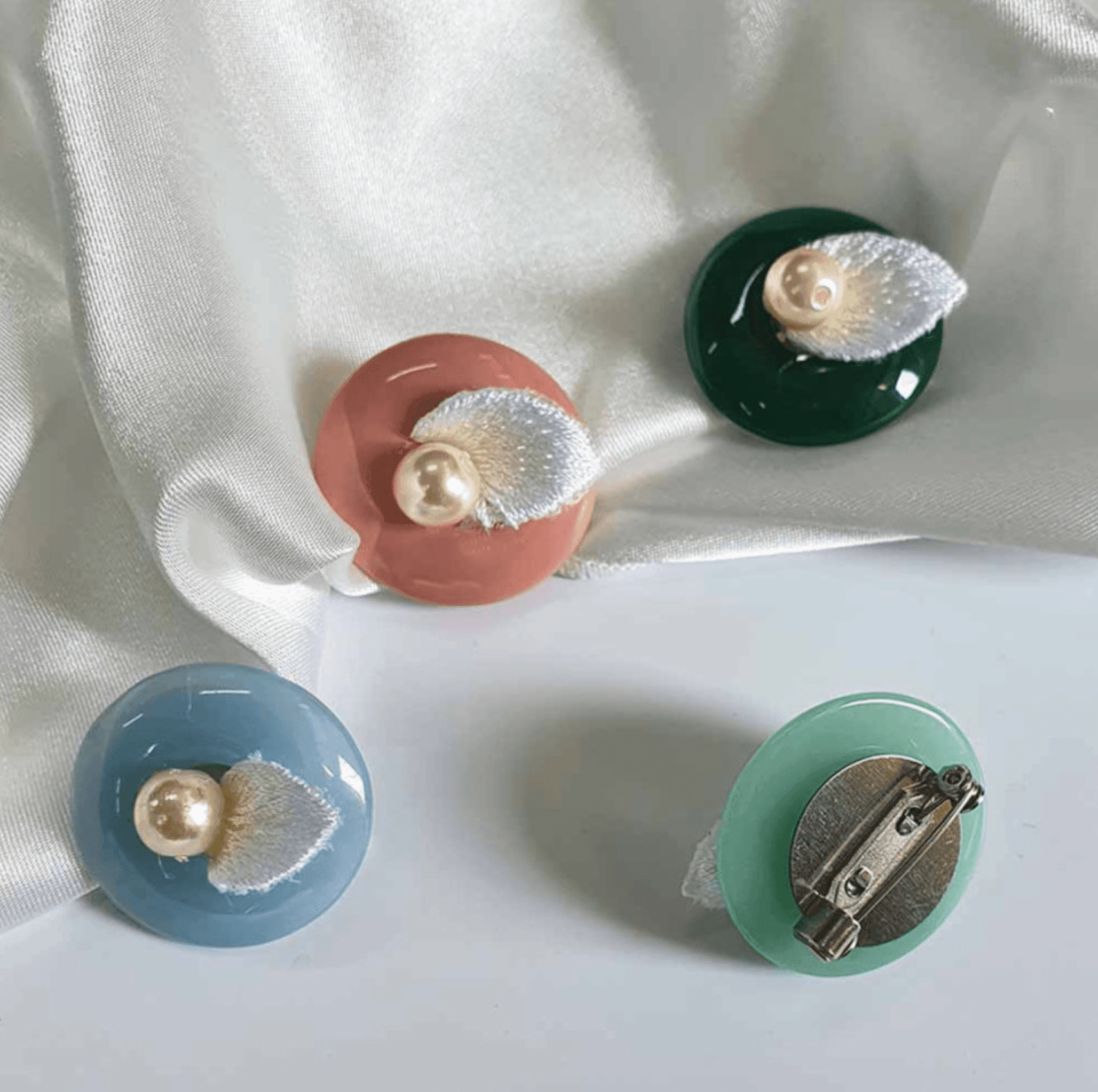 Pearl Button Brooch - Native Korean