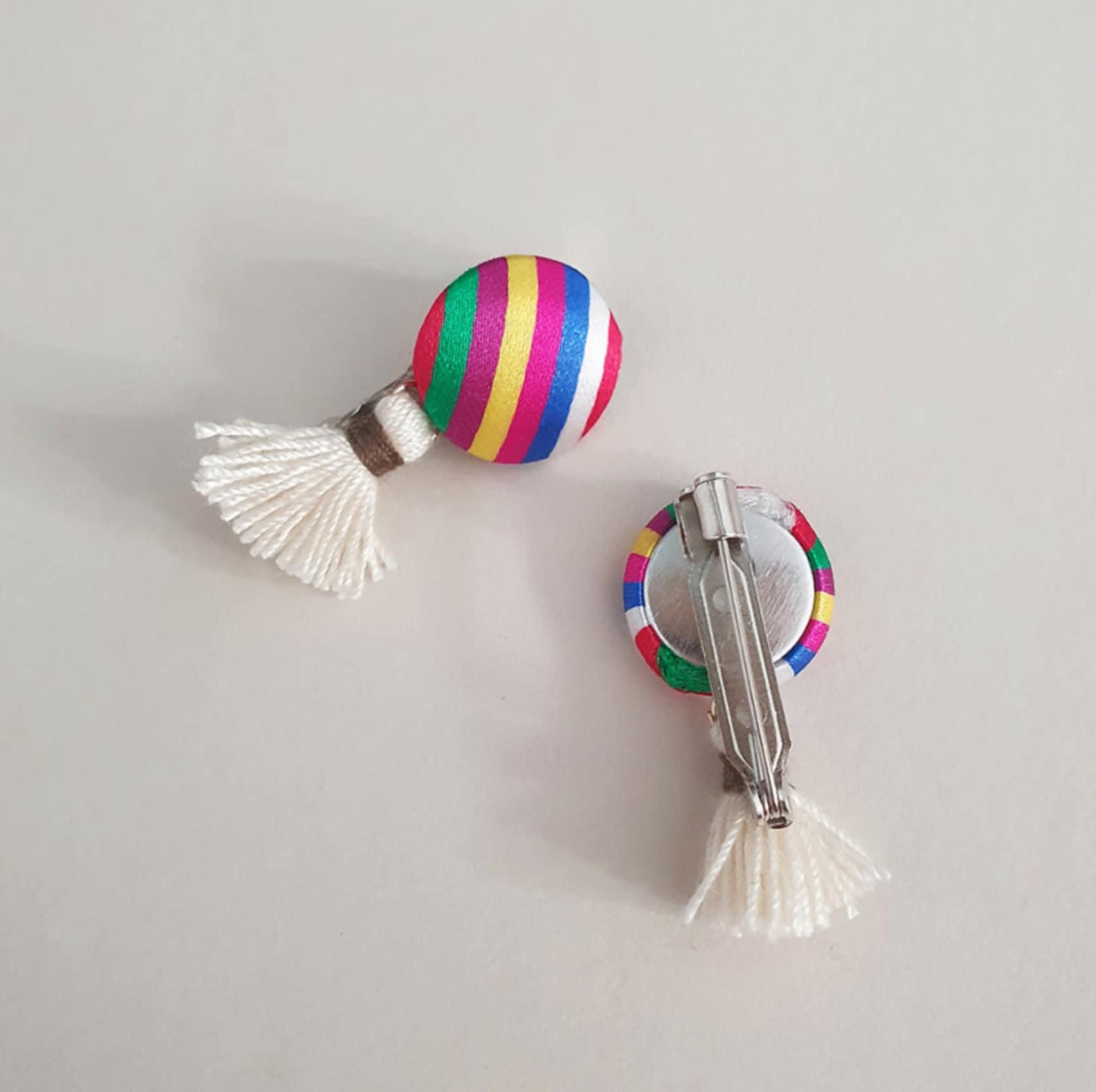 Saekdong Tassel Brooch - Native Korean