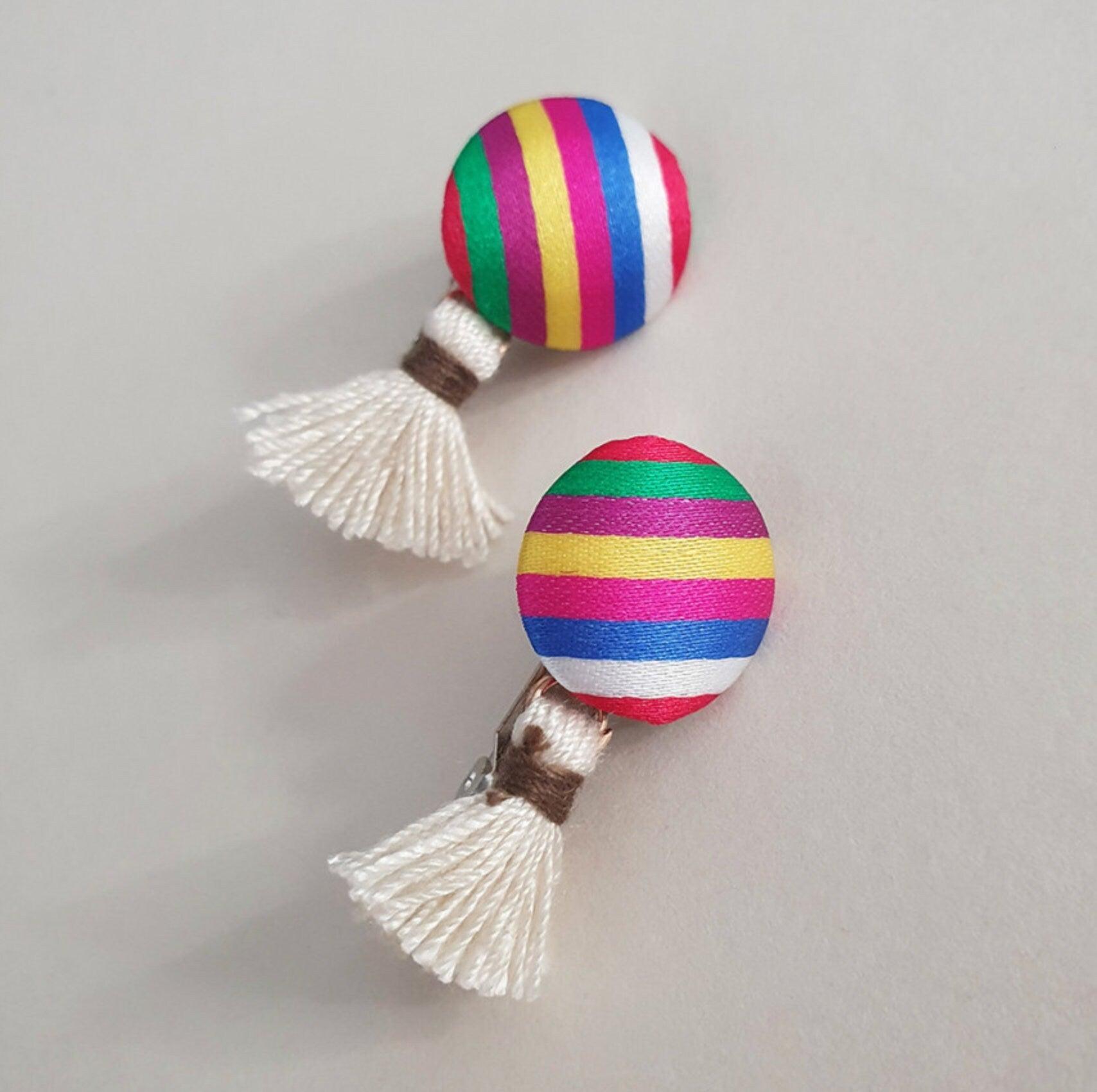 Saekdong Tassel Brooch - Native Korean