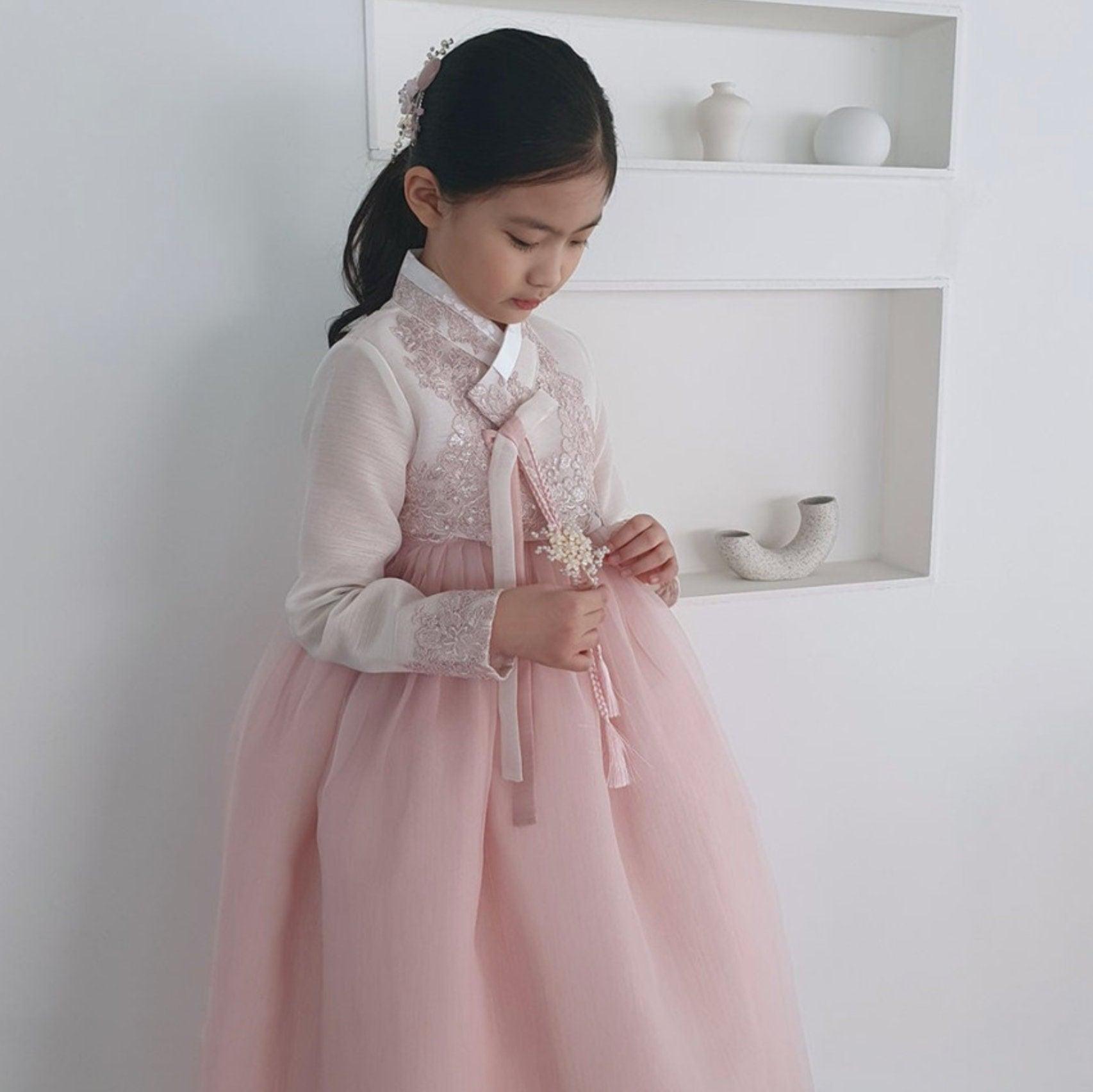 Sooyeon Dress Girl Hanbok (100D-15YR) - Native Korean