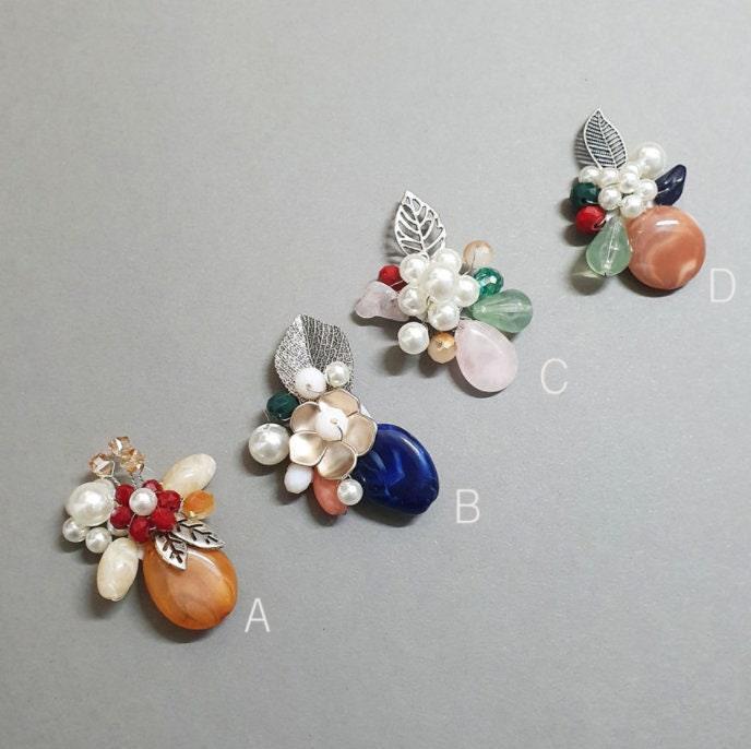 Stone Flower Button Brooch - Native Korean