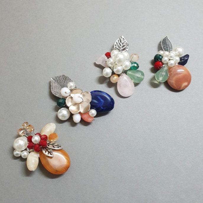 Stone Flower Button Brooch - Native Korean