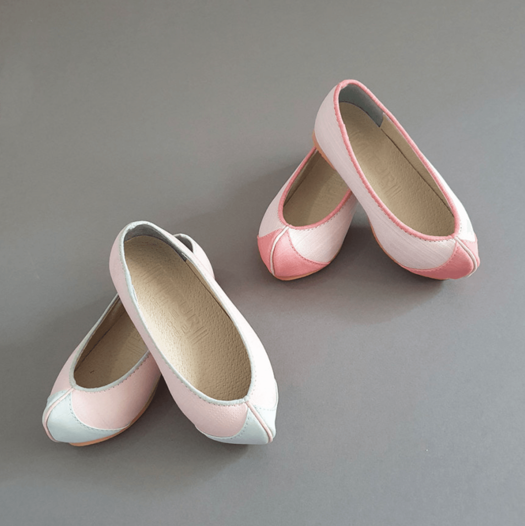 Two Tone Girl Hanbok Shoes (130~140mm) - Native Korean