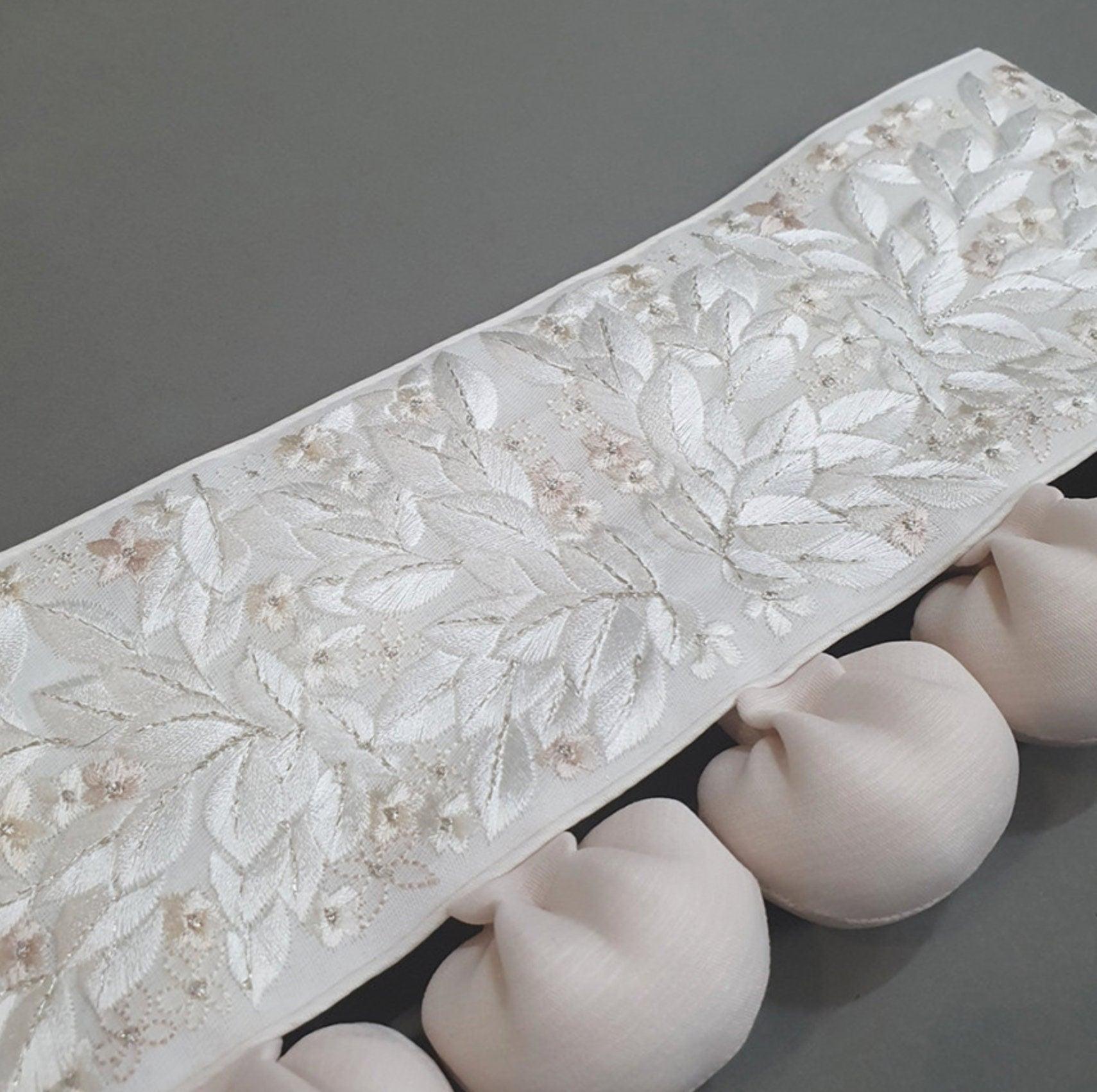 White Bell Cushion Belt - Native Korean