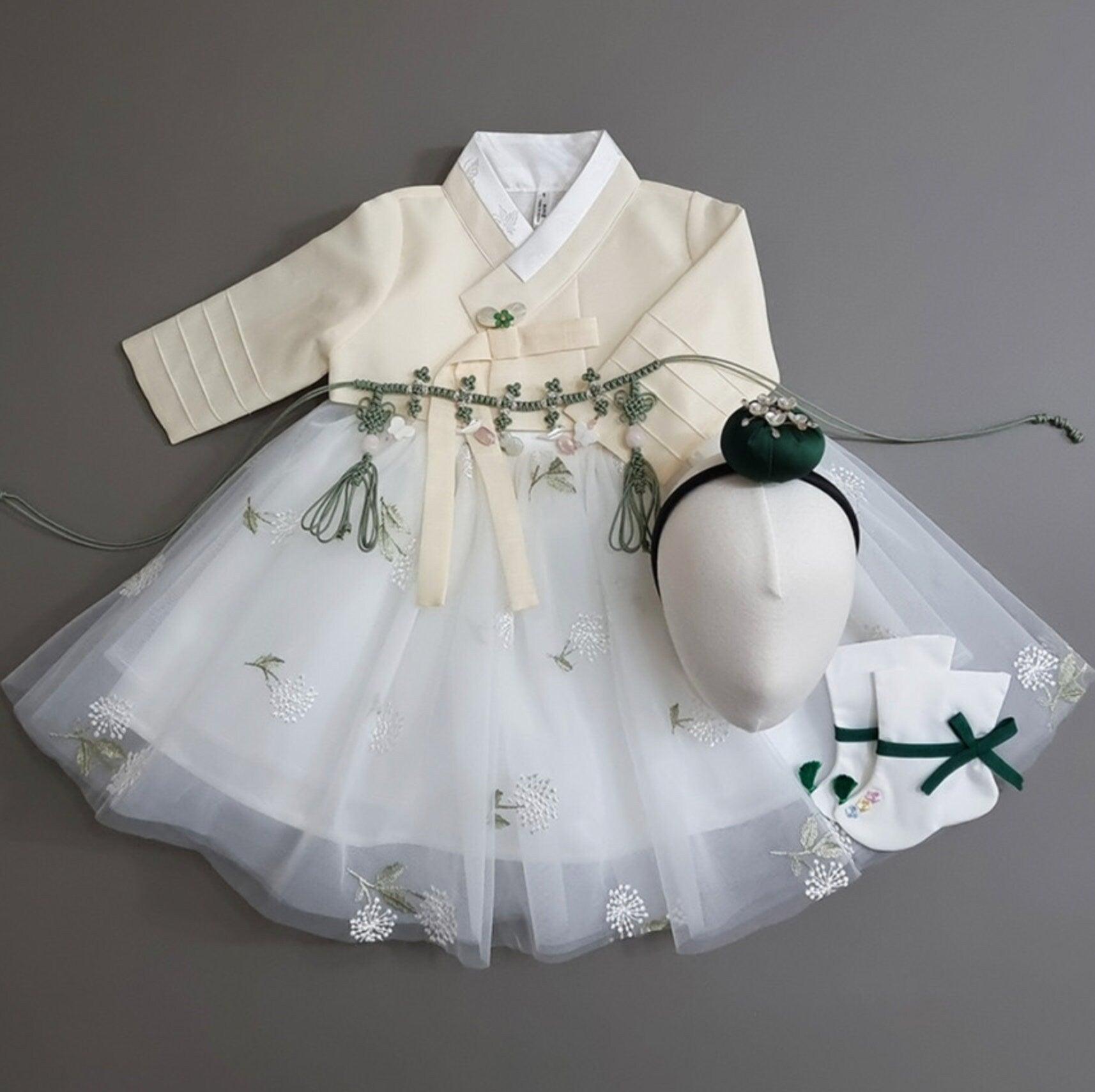 Xia White Dress Girl Hanbok(100D-8YR) - Native Korean