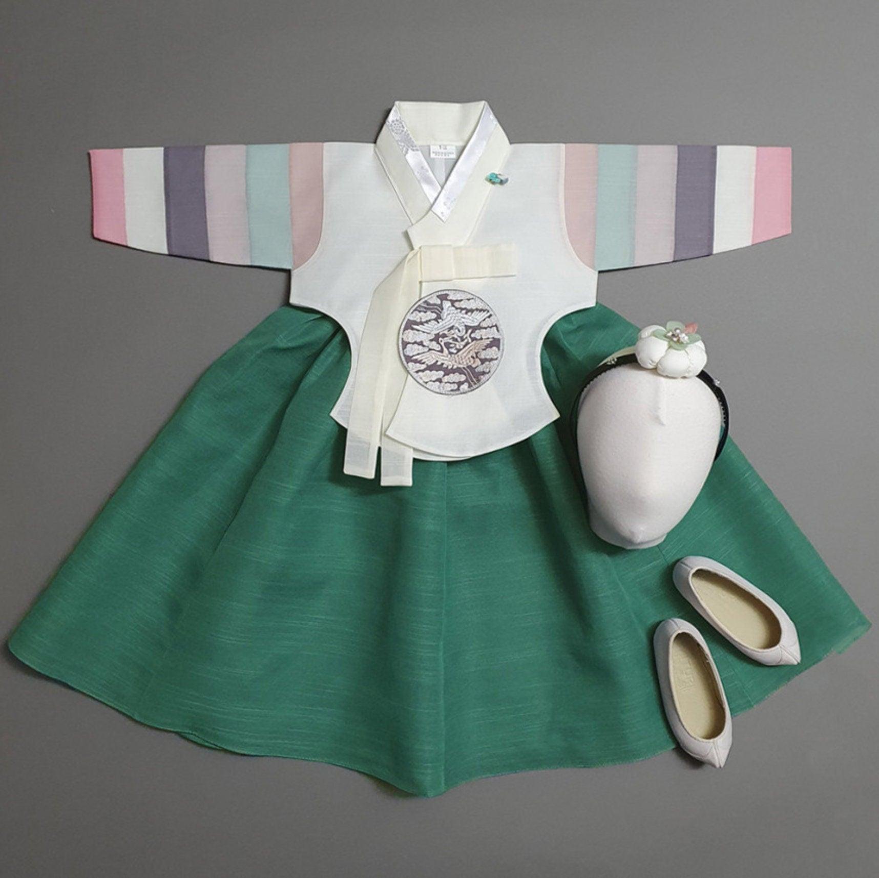 Yedong Dangui Green Girl Hanbok (100D-15YR) - Native Korean