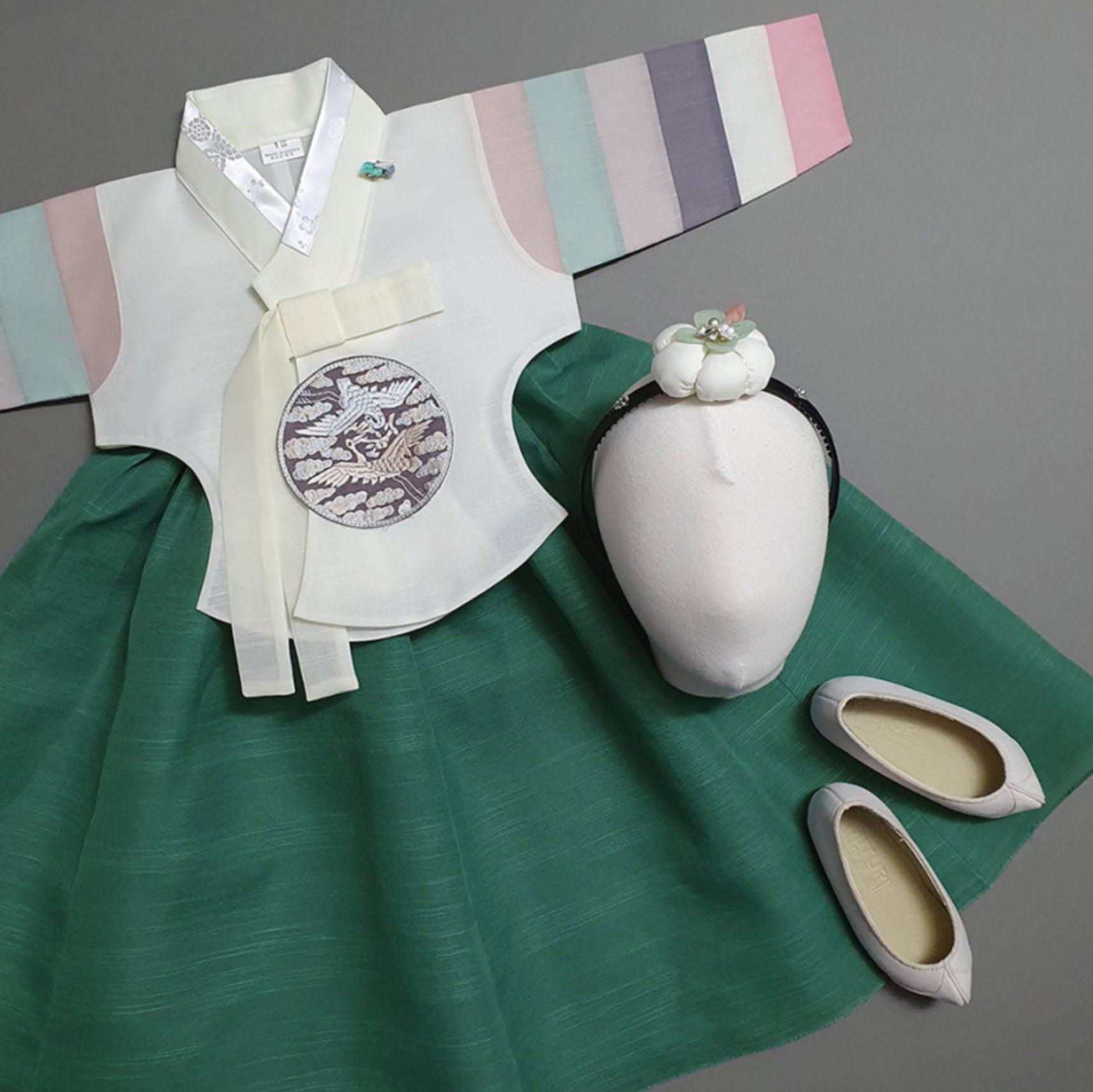 Yedong Dangui Green Girl Hanbok (100D-15YR) - Native Korean