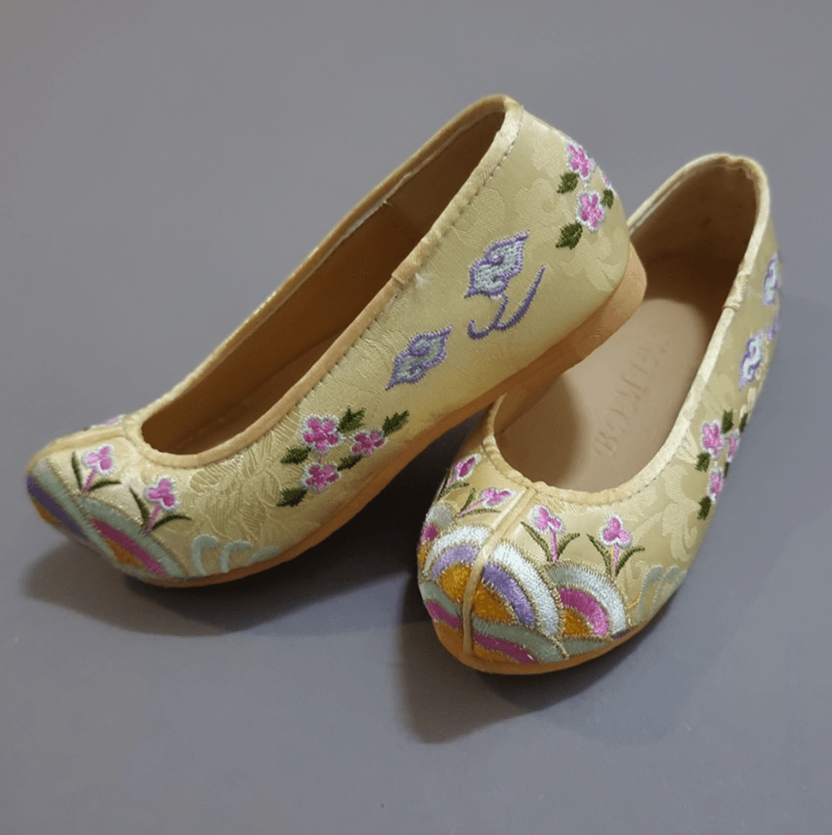 Yellow Floral Girl Hanbok Shoes (130~140mm) - Native Korean