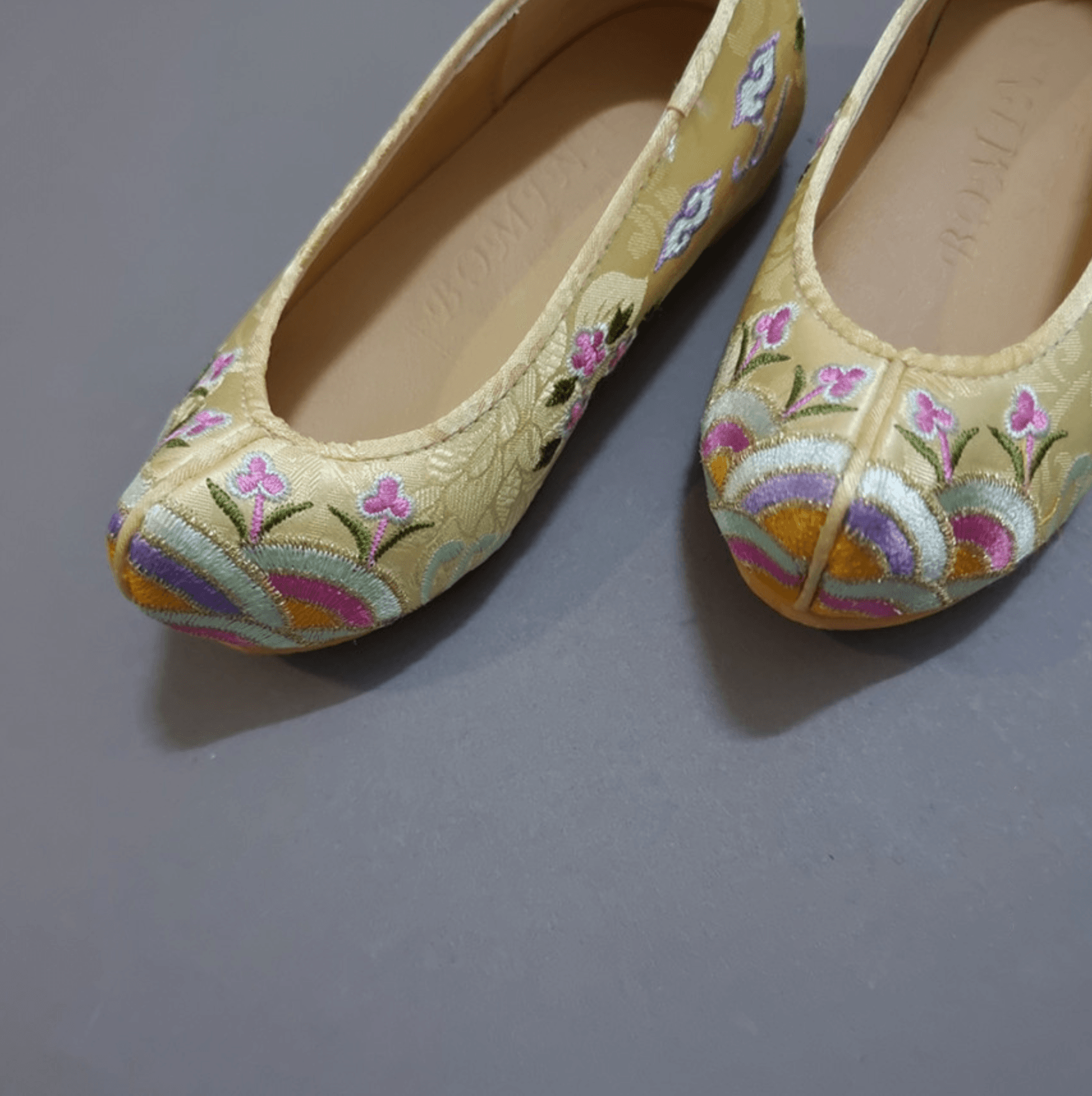 Yellow Floral Girl Hanbok Shoes (130~140mm) - Native Korean