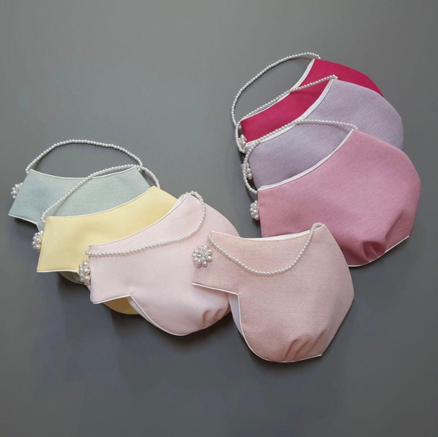 Yujin Jobawi (7 colors - XS, S) - Native Korean