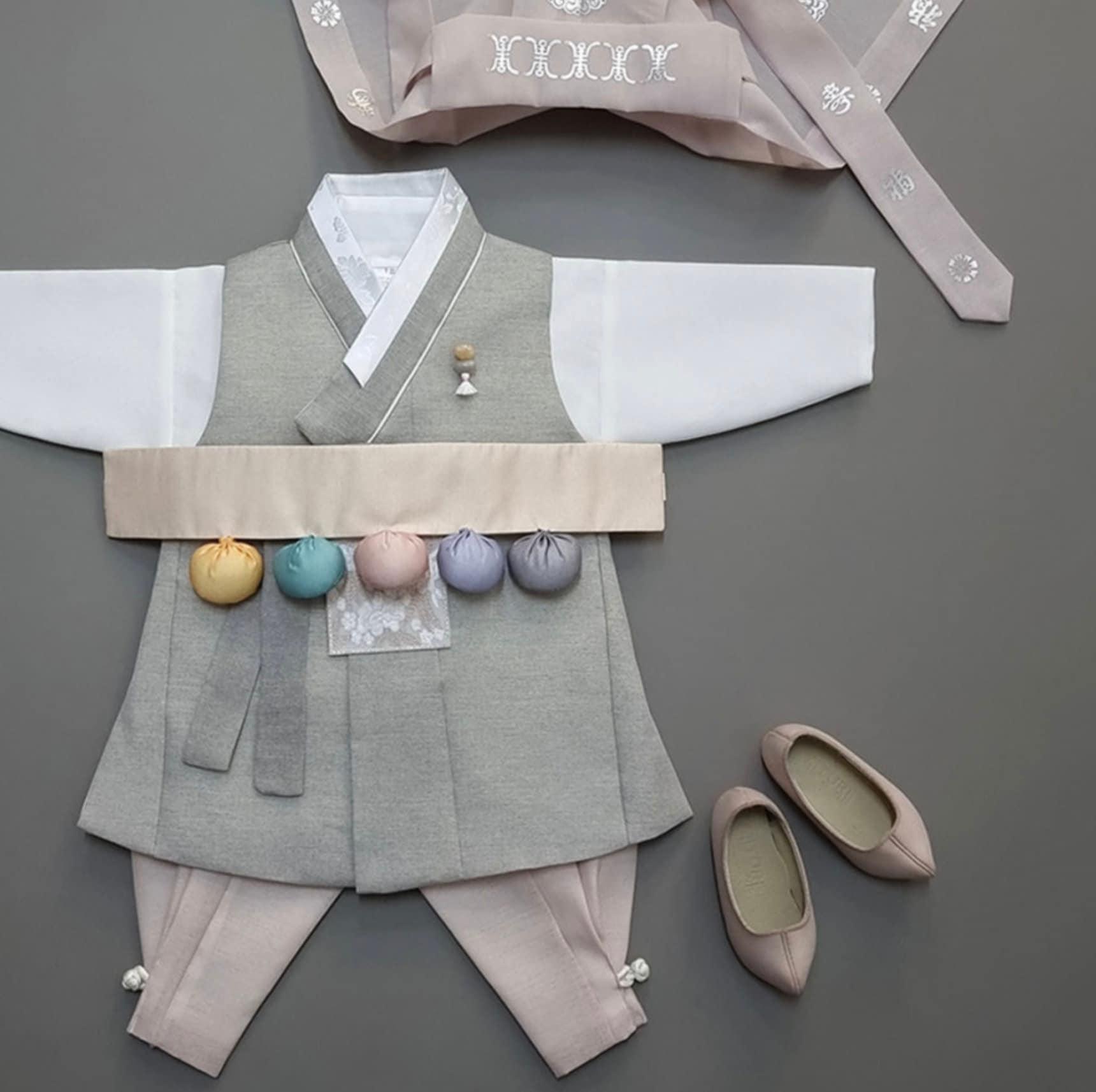 Yusin Khaki Solid Boy Hanbok (100D-15YR) - Native Korean