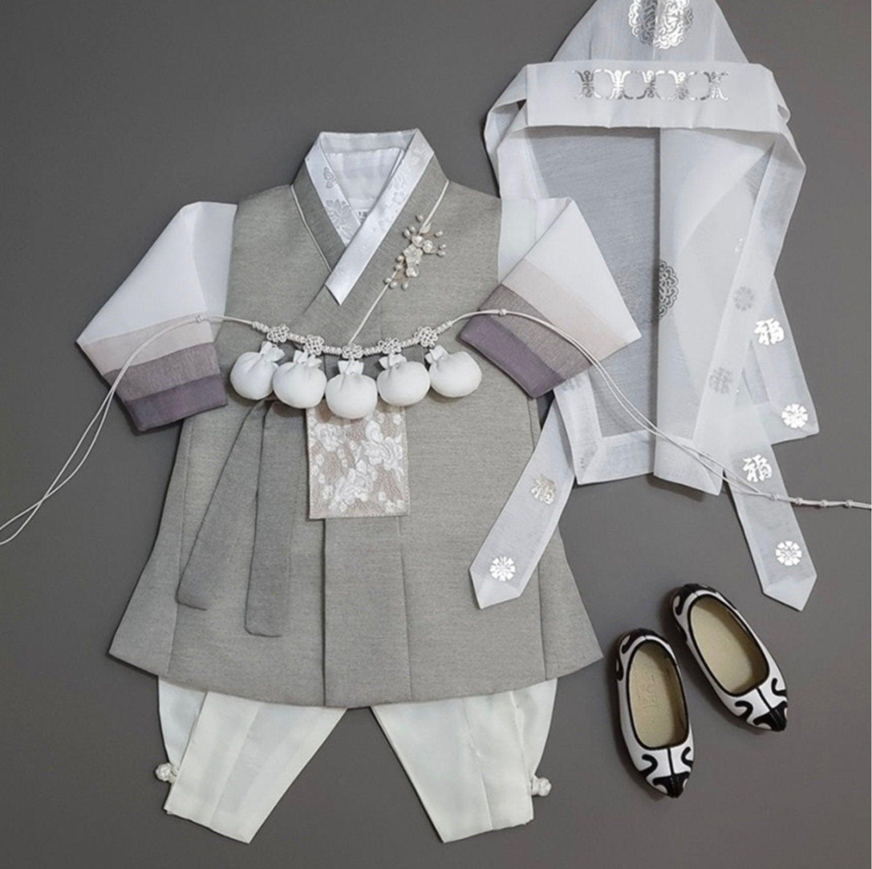 Yusin Khaki Stripe Boy Hanbok (100D-15YR) - Native Korean